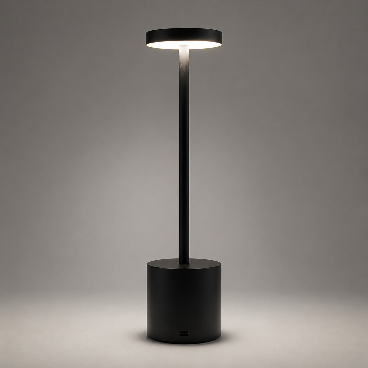 Moderne wiederaufladbare LED-Tischleuchte